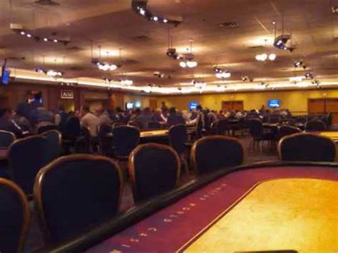 Winstar world casino poker revisão